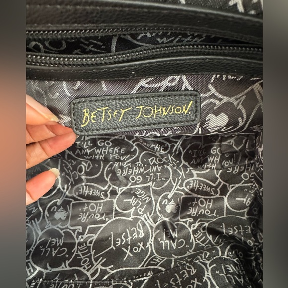 Betsy Johnson Purse Black & white polka dots  with Large Patent Bow Charm - Picture 6 of 13